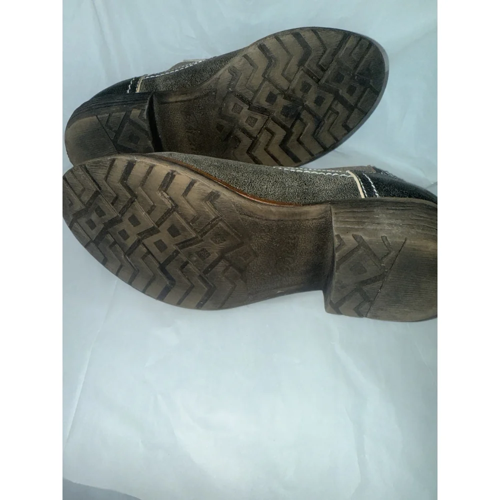 Biza size 36/ 5.5-6  Carson Gray Leather Slip On Booties
